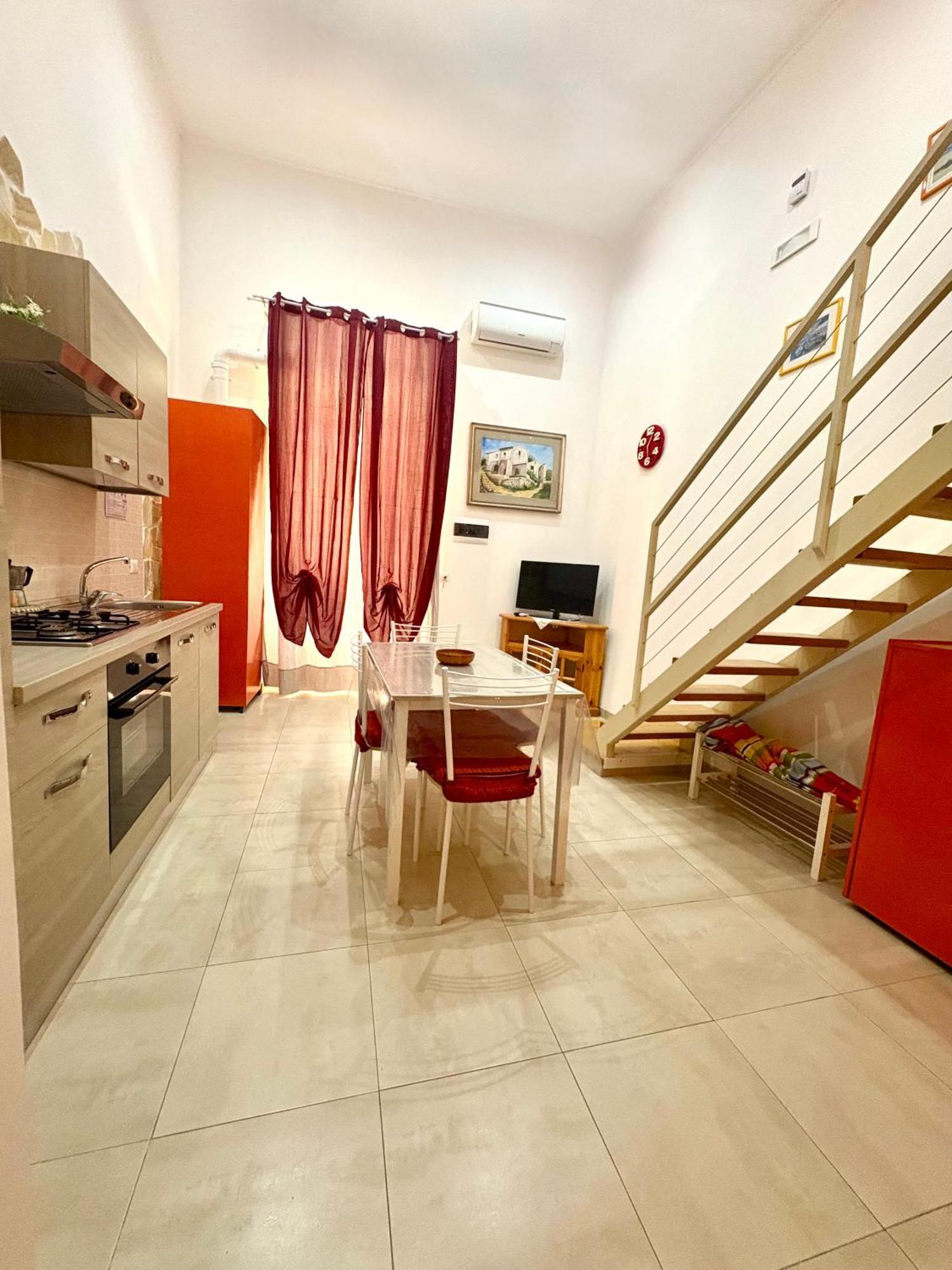 Joanna Studio Flat 217 Giardini Naxos Esterno foto